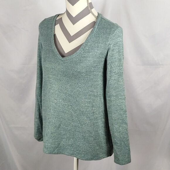 American Eagle Top   - Picture 6 of 6